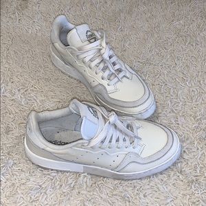 Adidas Supercourt